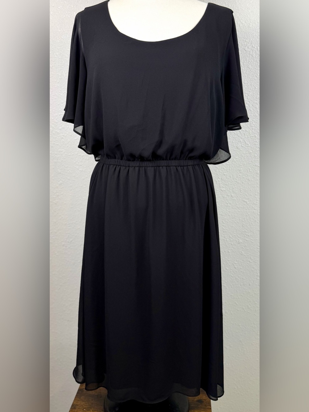 Torrid Black Chiffon Midi Dress Size 4X Flutter Sleeve Keyhole Back Plus Size